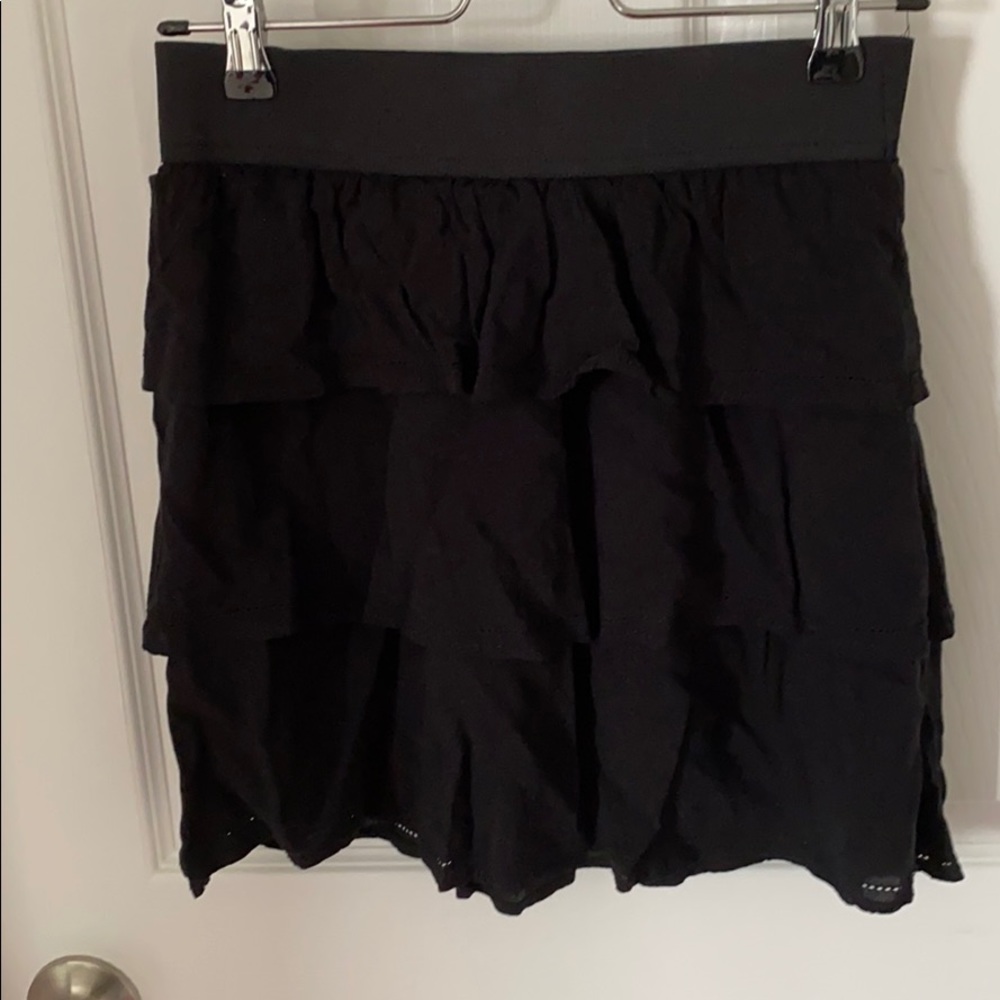 Tiered mini skirt